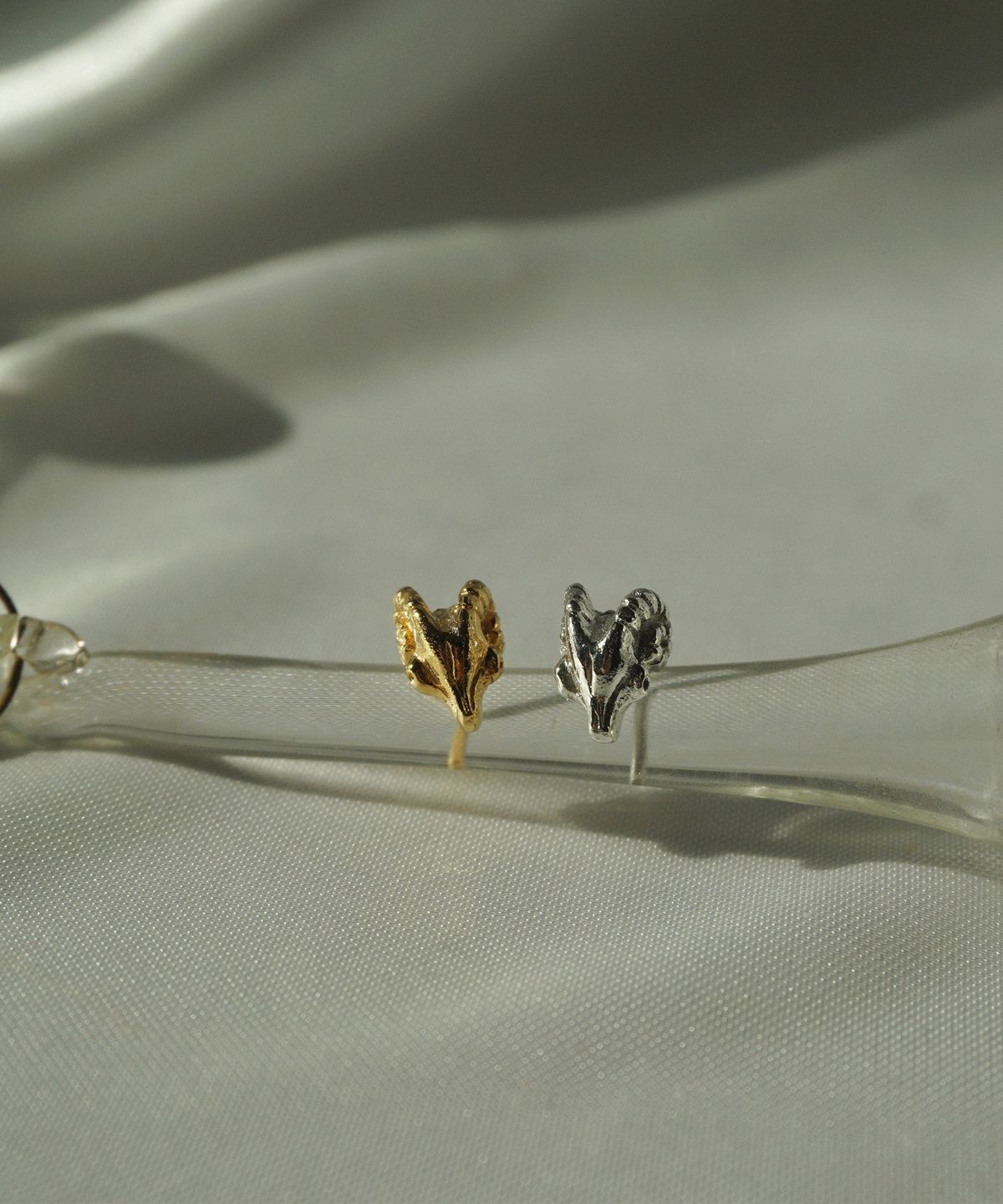 비자르 주얼리(BIZARRE JEWELRY) 고트 귀걸이 (산양 귀걸이)