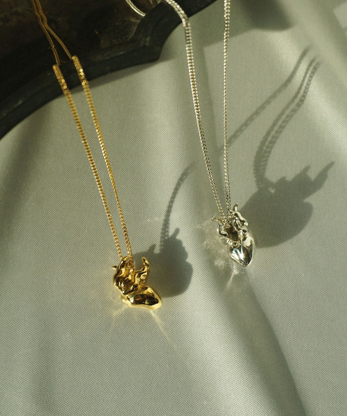 비자르 주얼리(BIZARRE JEWELRY) 불타는 심장 목걸이
