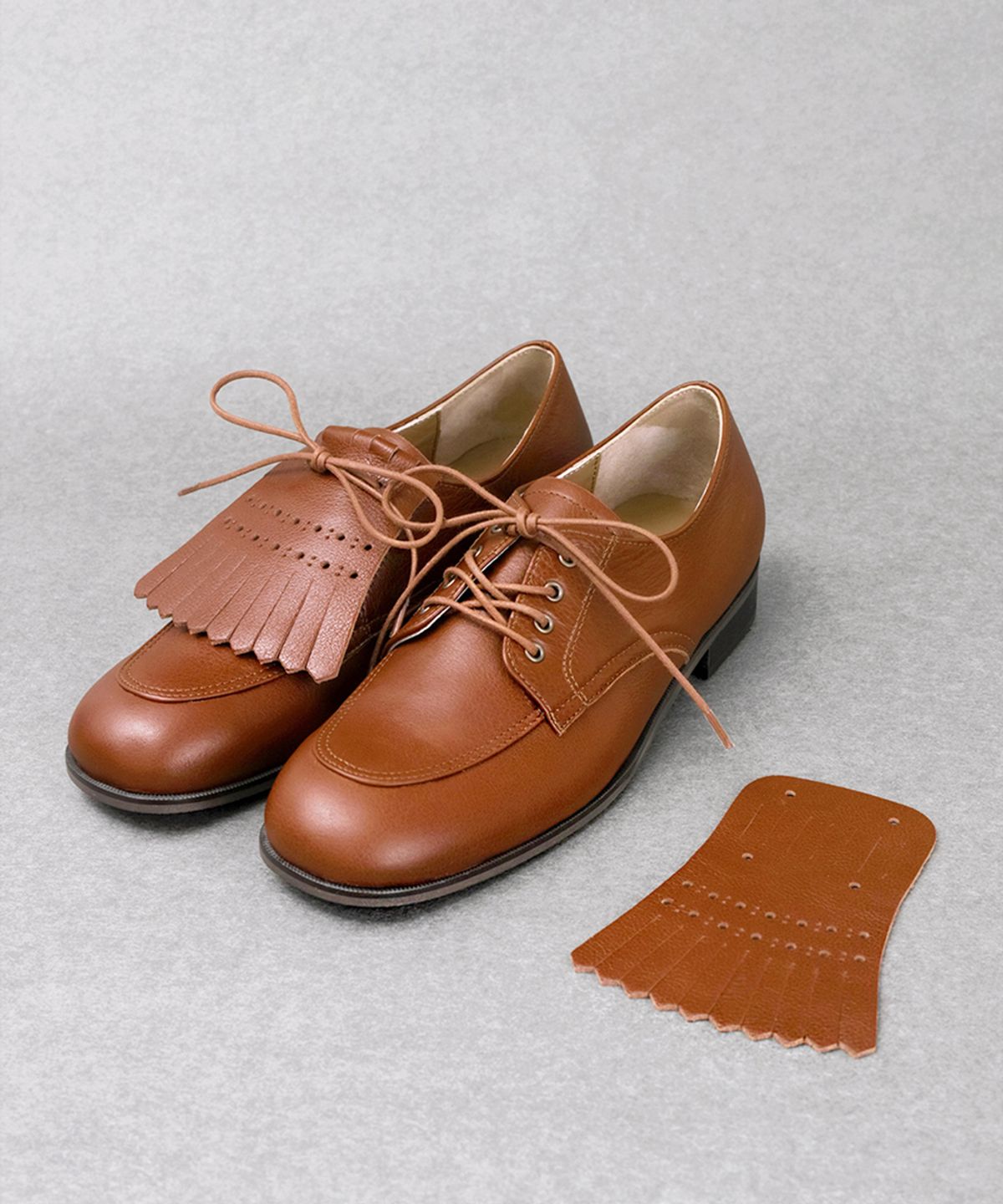 흰(HEENN) 2Ways Kiltie Derby Shoes_Tan