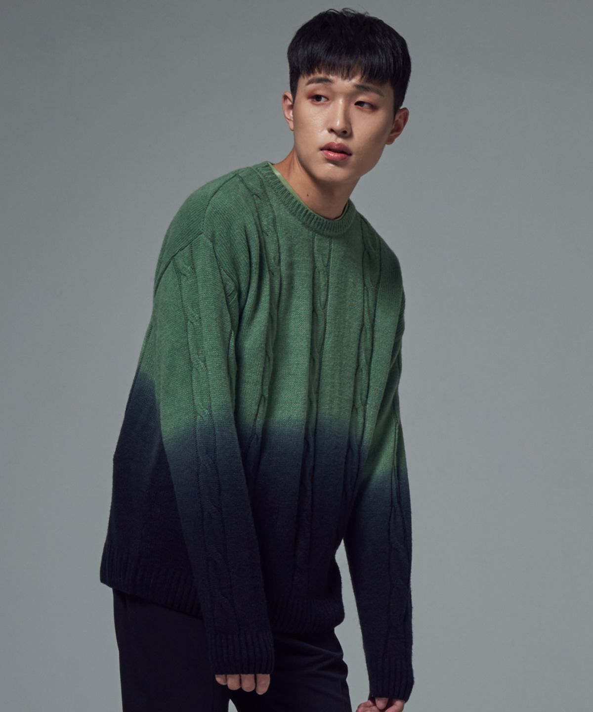 이모션플래닛(EMOTION PLANET) 오버 다잉 케이블 니트 스웨터 (카키)