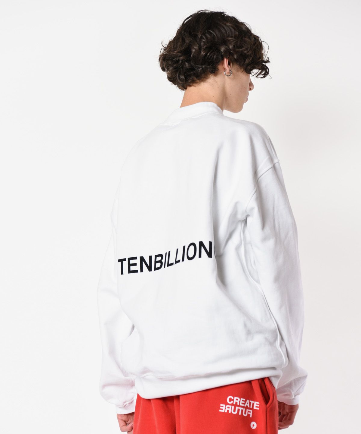 레이쿠(REIKU) rk tenbillion neck mtm white 반목 맨투맨