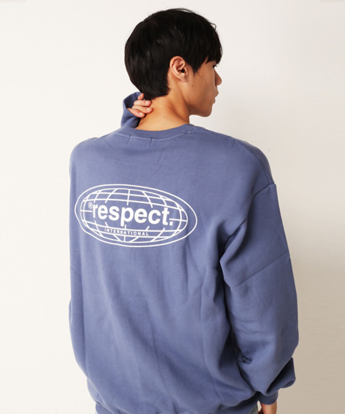 리스펙트(RESPECT) 인터네셔널 백로고 리스펙트 맨투맨 (다즐링 블루)