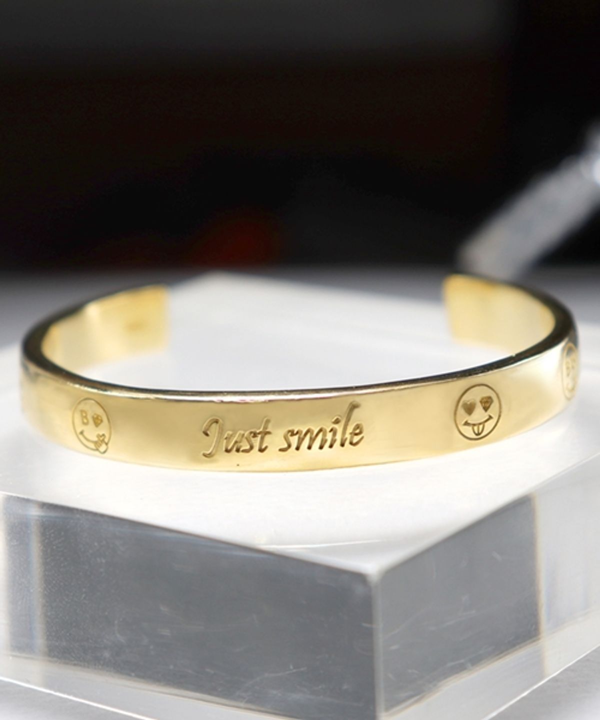 봉보(BONBEAU) Just smile open bangle Bracelet 스마일 오픈 여자금팔찌