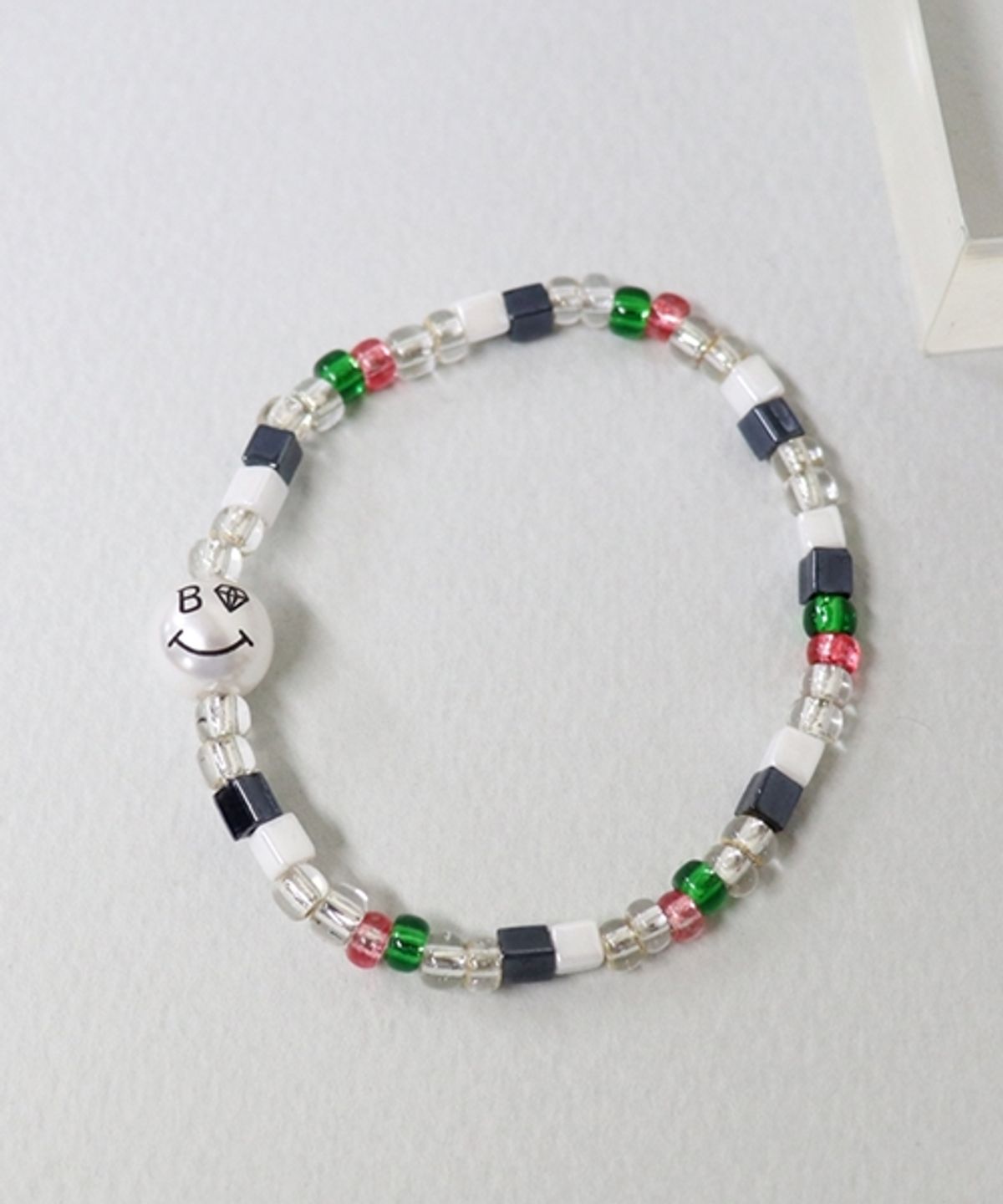 봉보(BONBEAU) Pearl smile beadsmix Bracelet 진주 스마일 비즈팔찌