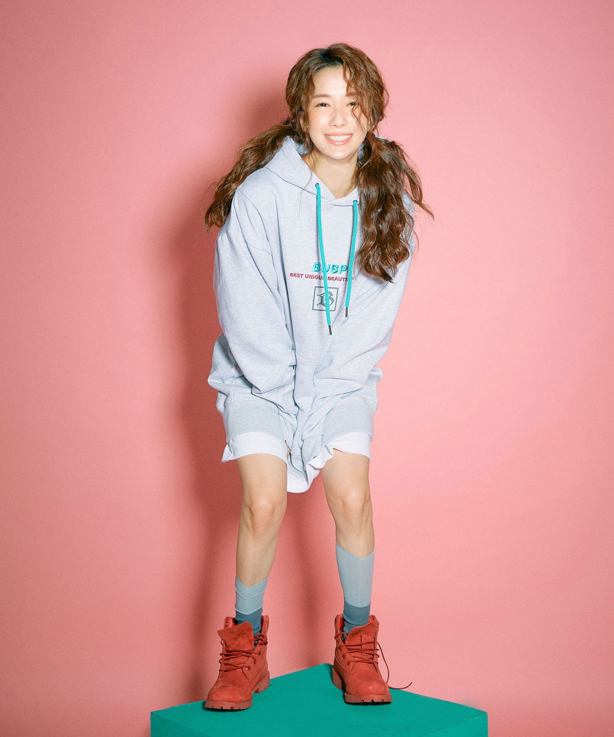 비유비피(BUBP) 시그니쳐 오버핏 후드티_그레이