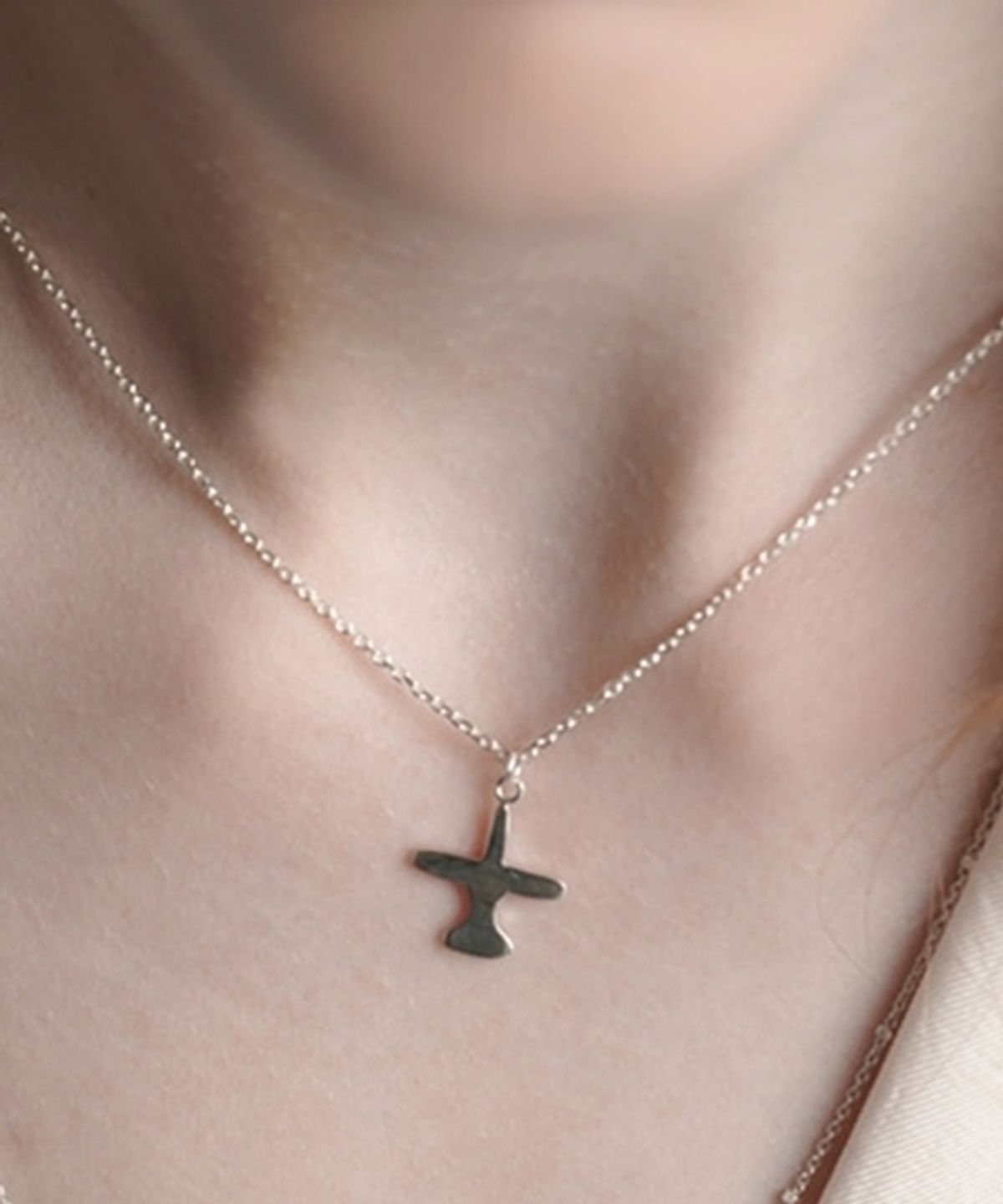 봉보(BONBEAU) Mini airplane pendant Necklace 미니 비행기 팬던트 실버목걸이