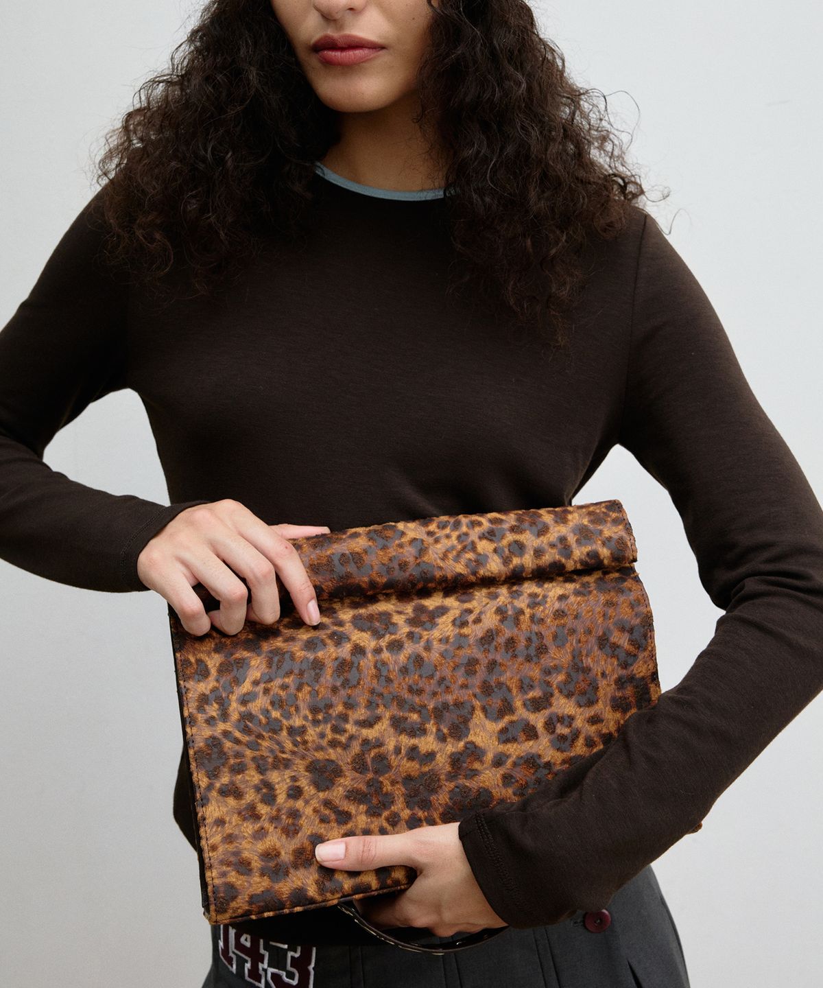 크리스틴프로젝트(CHRISTINE PROJECT) SHOPPING BAG CLUTCH (LEOPARD) 쇼핑백클러치