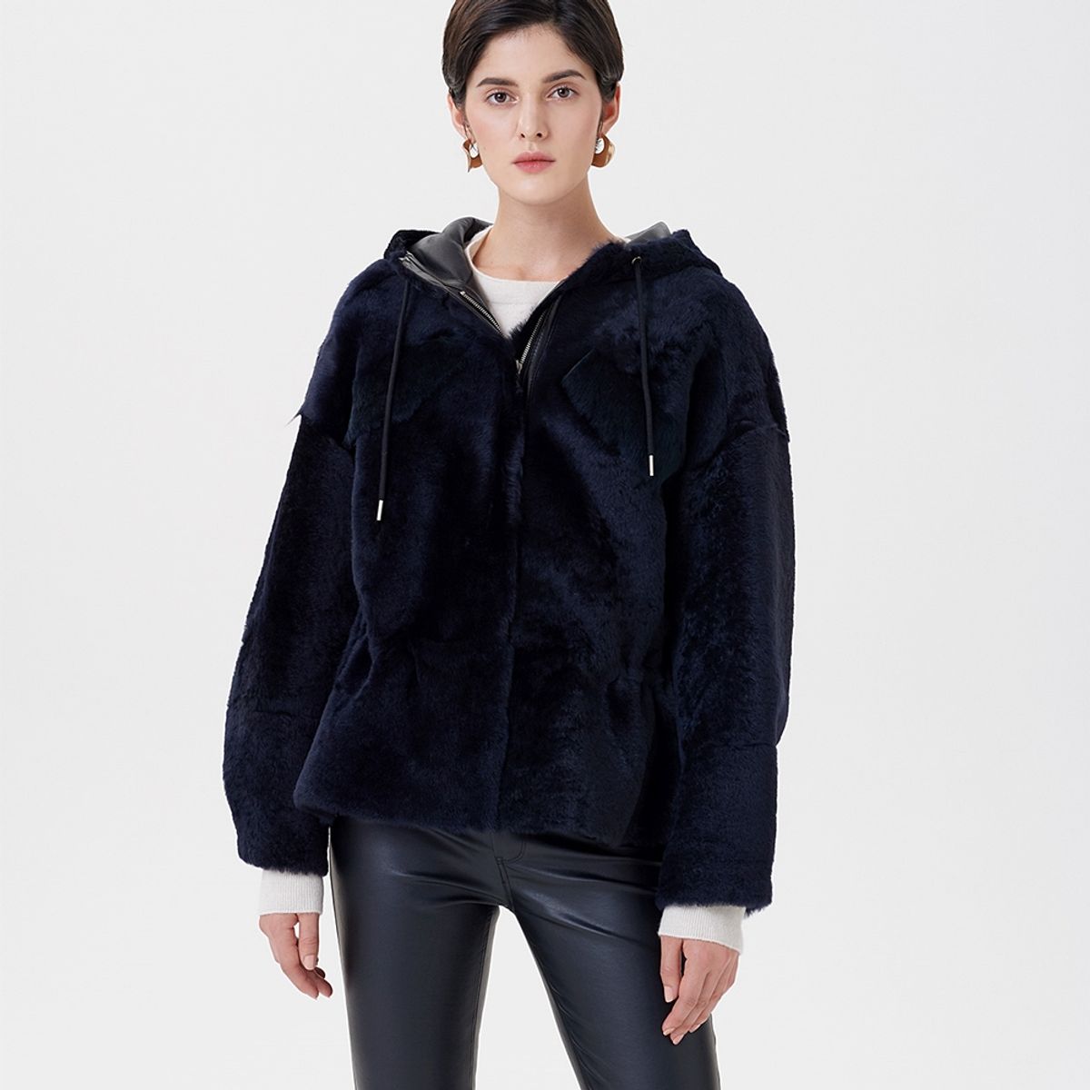핀블랙(PINBLACK) REVERSIBLE REAL HOOD MUSTANG NAVY