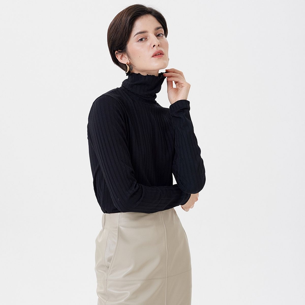핀블랙(PINBLACK) JERSEY REGULAR TURTLENECK BLACK