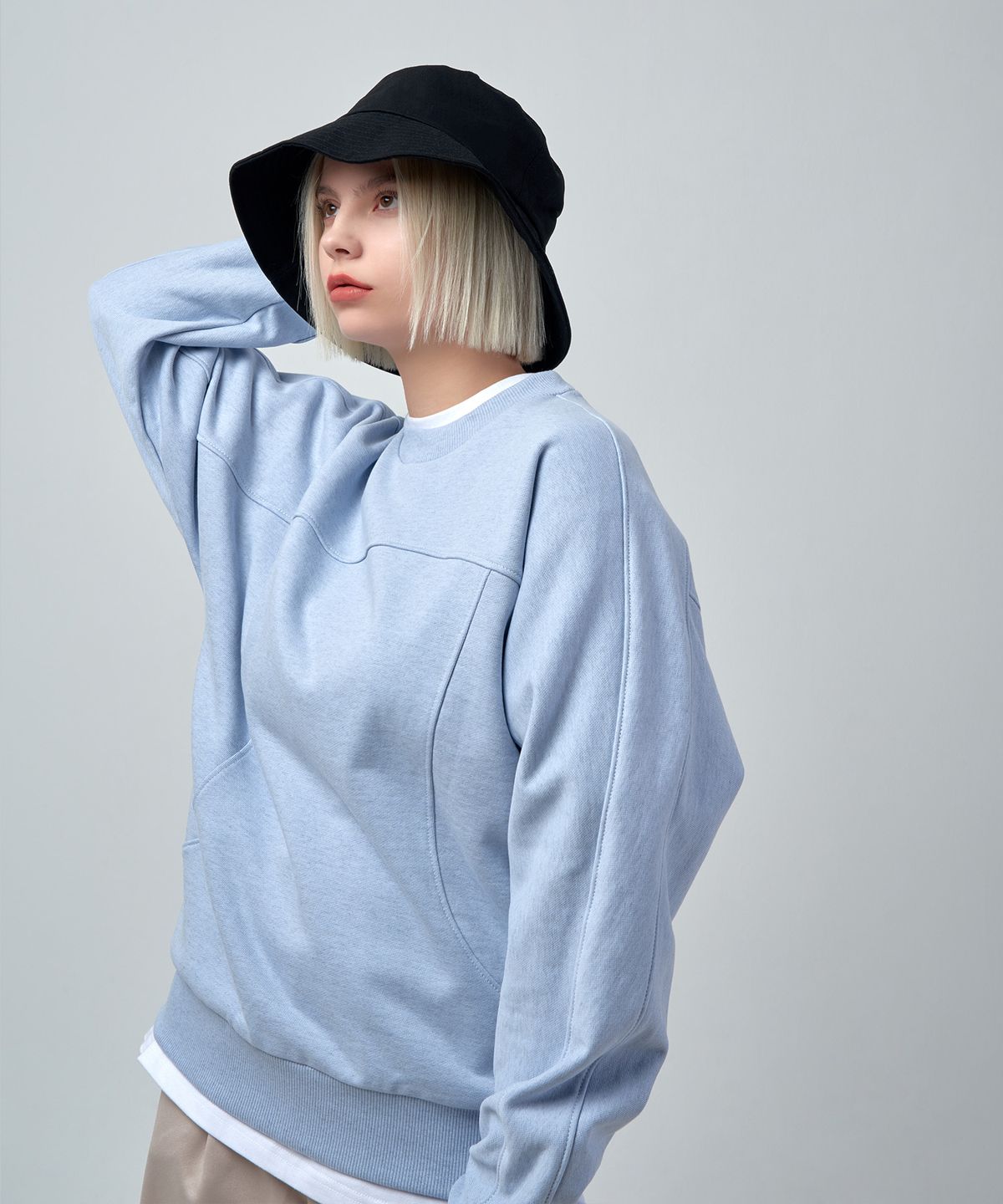 에스에스큐알(SSQR) Unisex Embroidered Sweatshirt KIZ_01_M.BLUE_MEDIUM