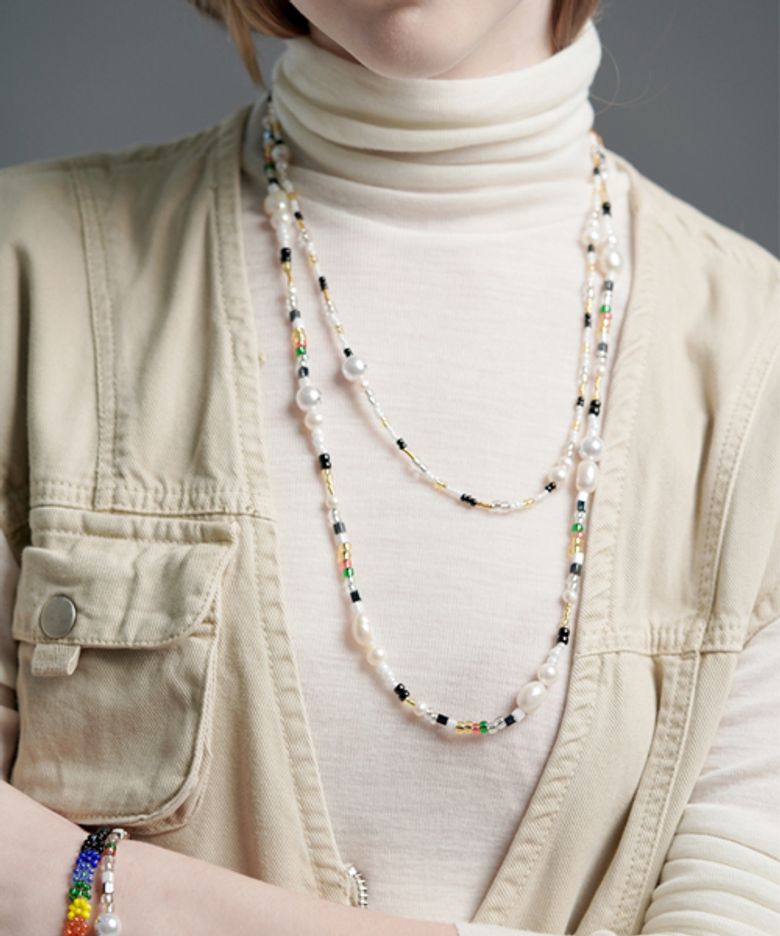 Pearl smile mild color beads Necklace 스마일 진주 마일드 컬러 비즈목걸이