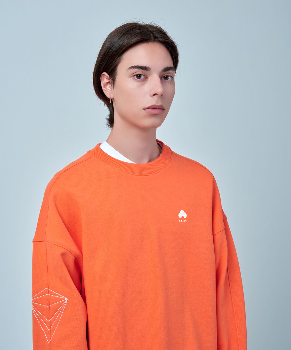에스에스큐알(SSQR) Unisex Embroidered Sweatshirt ACC_02_CORAL_LARGE