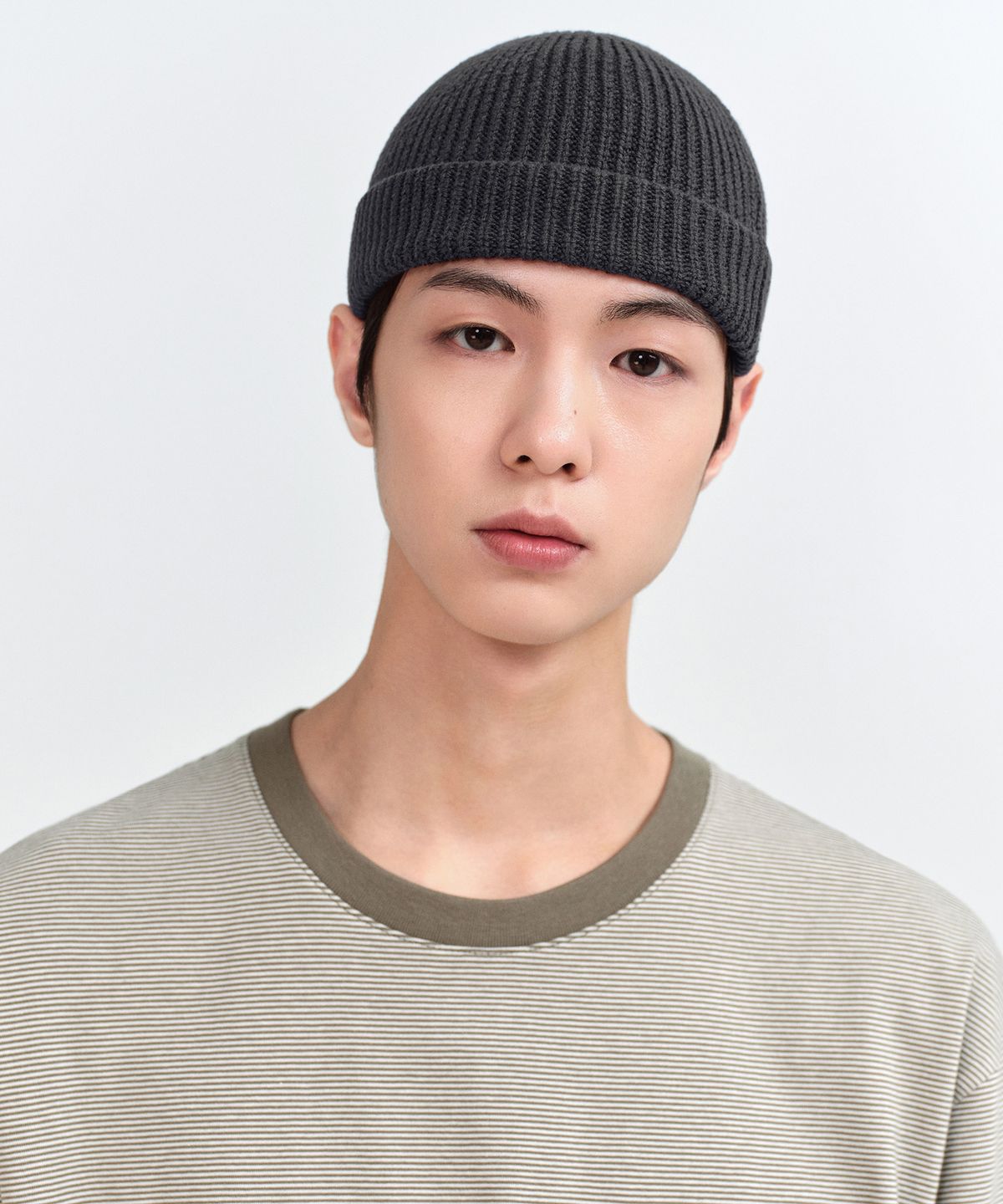 무신사 스탠다드(MUSINSA STANDARD) 니트 워치 캡 [다크 그레이]