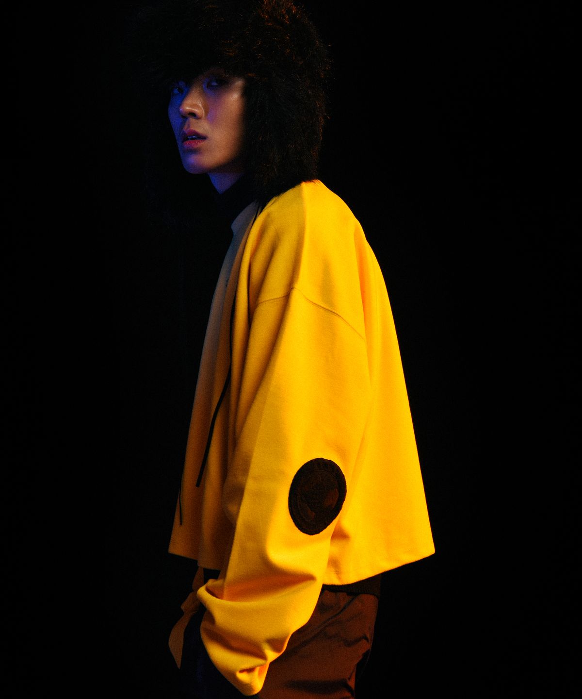 씨오엠이(COME) [UNISEX] Oversized Heat Technical Pullover (Yellow)