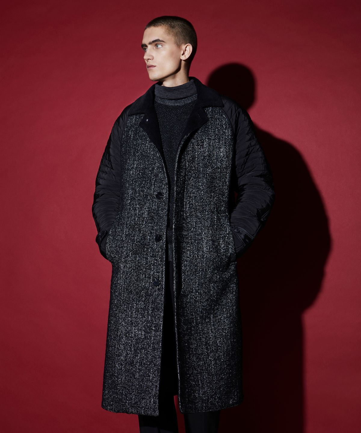 컴스페이스1980(COMSPACE1980) 레글런 퀄팅 소매  싱글 코트 블랙