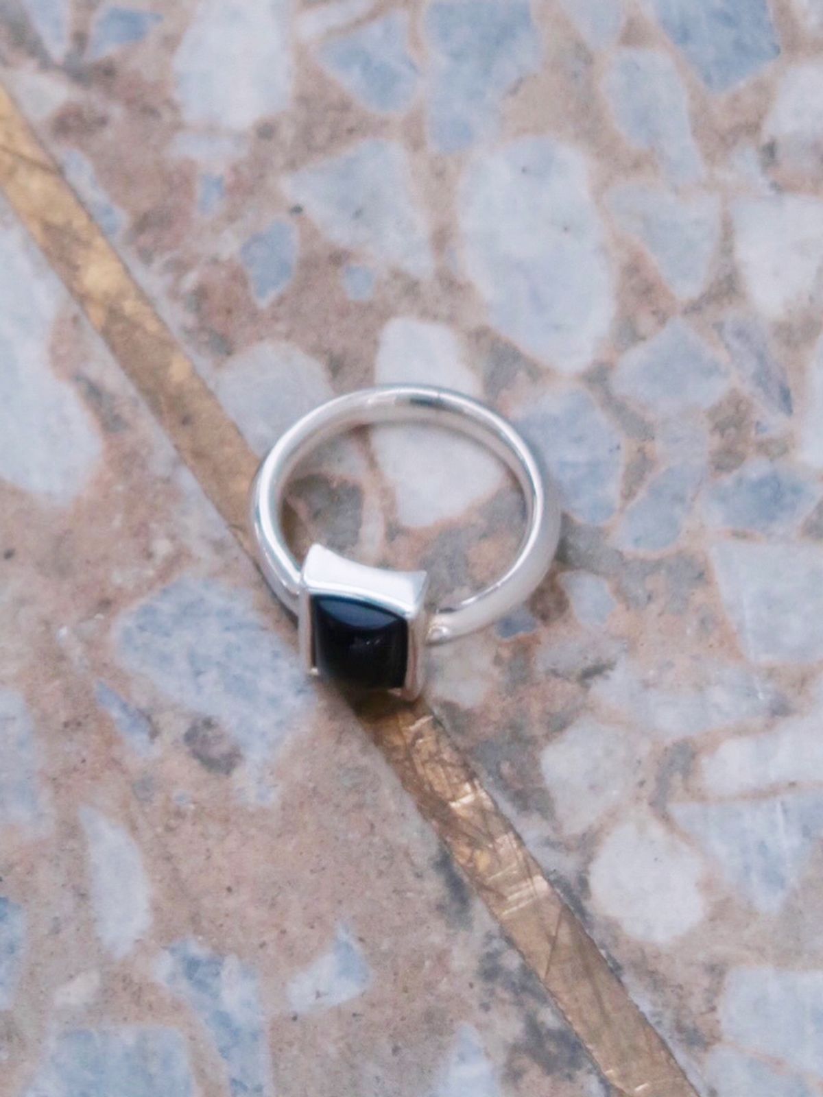 마호가니(MAHOGANI) ONYX RECTANGLE RING