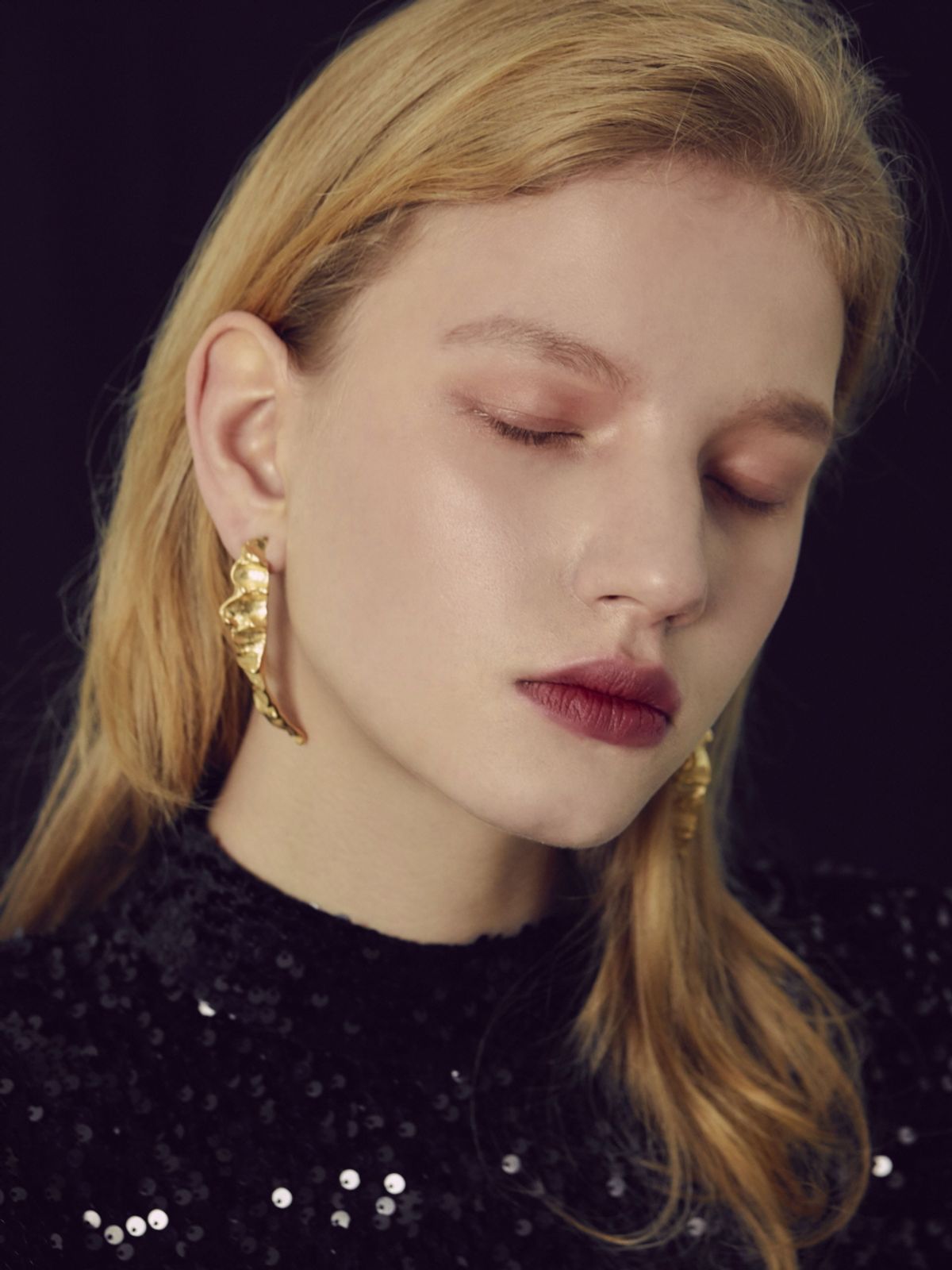 오를린(OHRLIN) Twist long earring