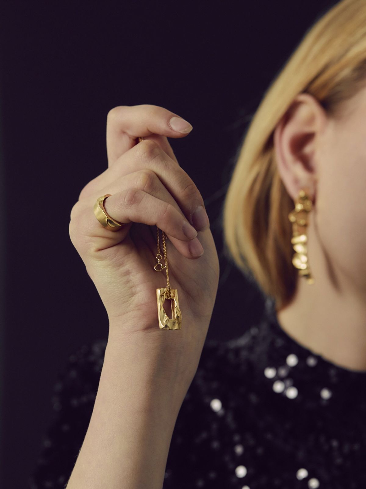 오를린(OHRLIN) Square texture necklace
