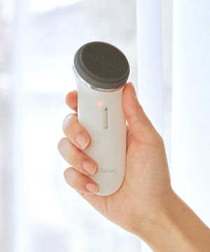 저자극 미세먼지 모공케어 3in1 울트라딥 페이셜 클렌징 실리콘 진동 클렌저 (단품/미세모 미포함)