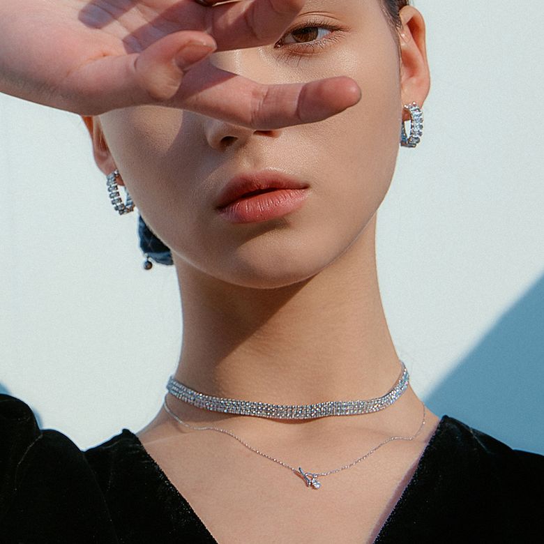 3 LINESTONE CHOCKER (2 COLORS)