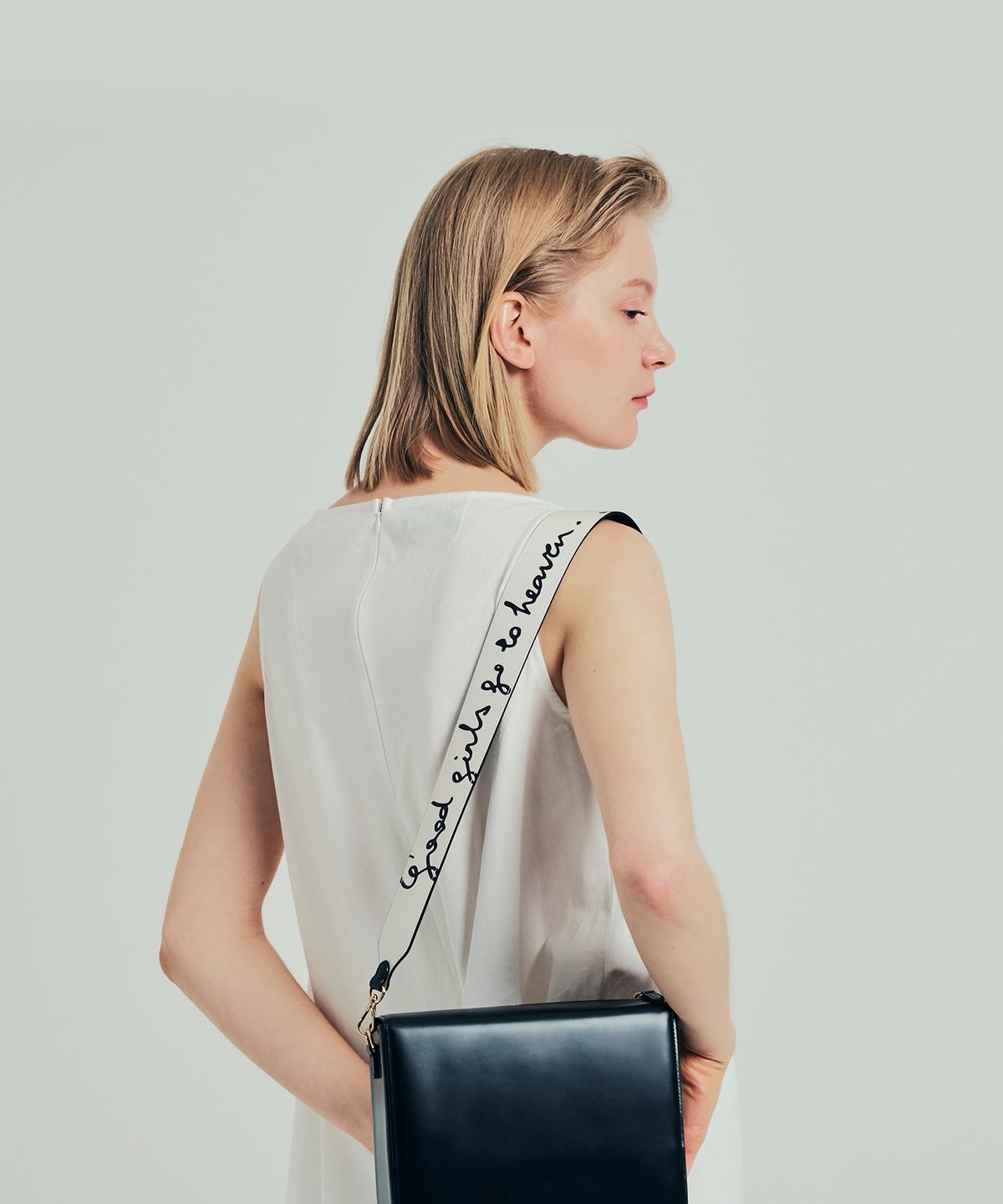 뮤트뮤즈(MUTEMUSE) AMUSE Bag (Black)