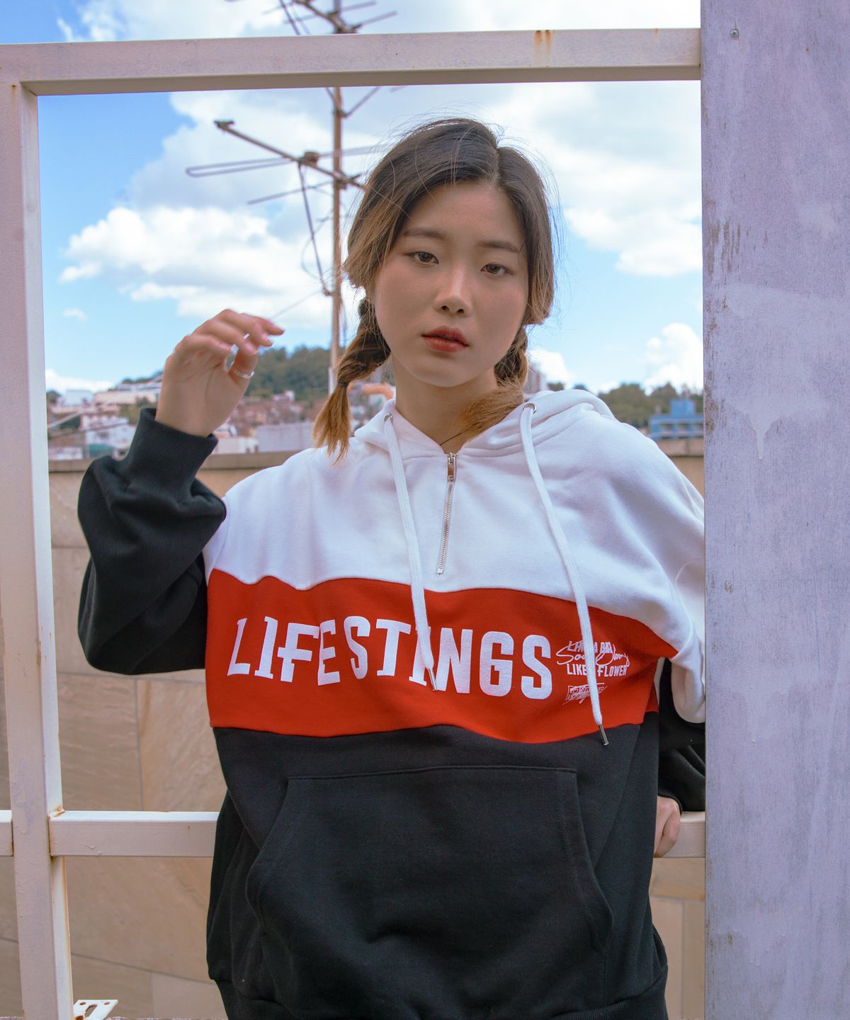 팽고(FANGOH) LIFE STINGS 후드 집업 white+red+black