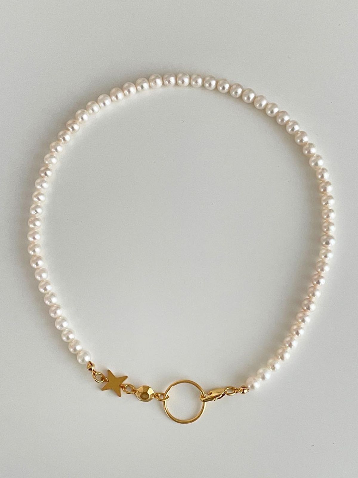 엘리오나(ELYONA) ROL Pearl Necklace Choker