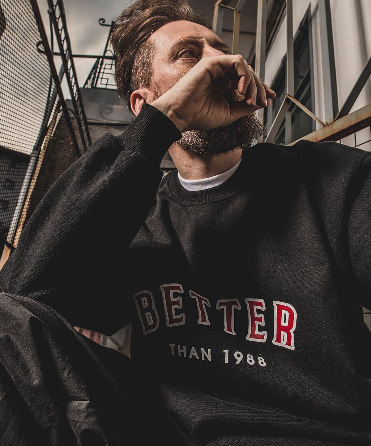 베러댄88(BETTERTHAN88) M4002VB 몬태나 오버핏 675g 워싱 헤비원단 맨투맨 밴타블랙