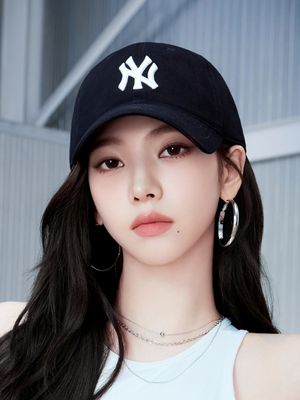 [카리나 착용] 에이스 언스트럭쳐 볼캡 NY (BLACK)