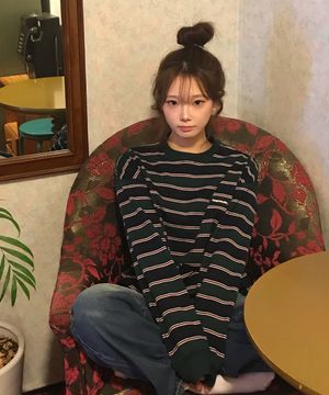 스트라이프 와펜 로고 롱슬리브 네이비그린