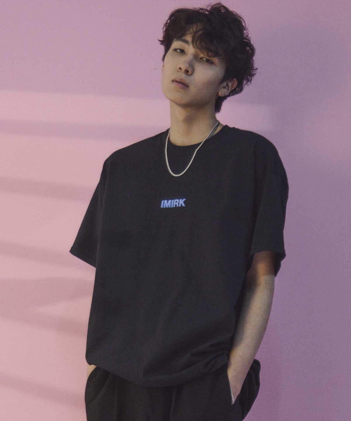 아이멀크(IMIRK) 티셔츠 (블랙)