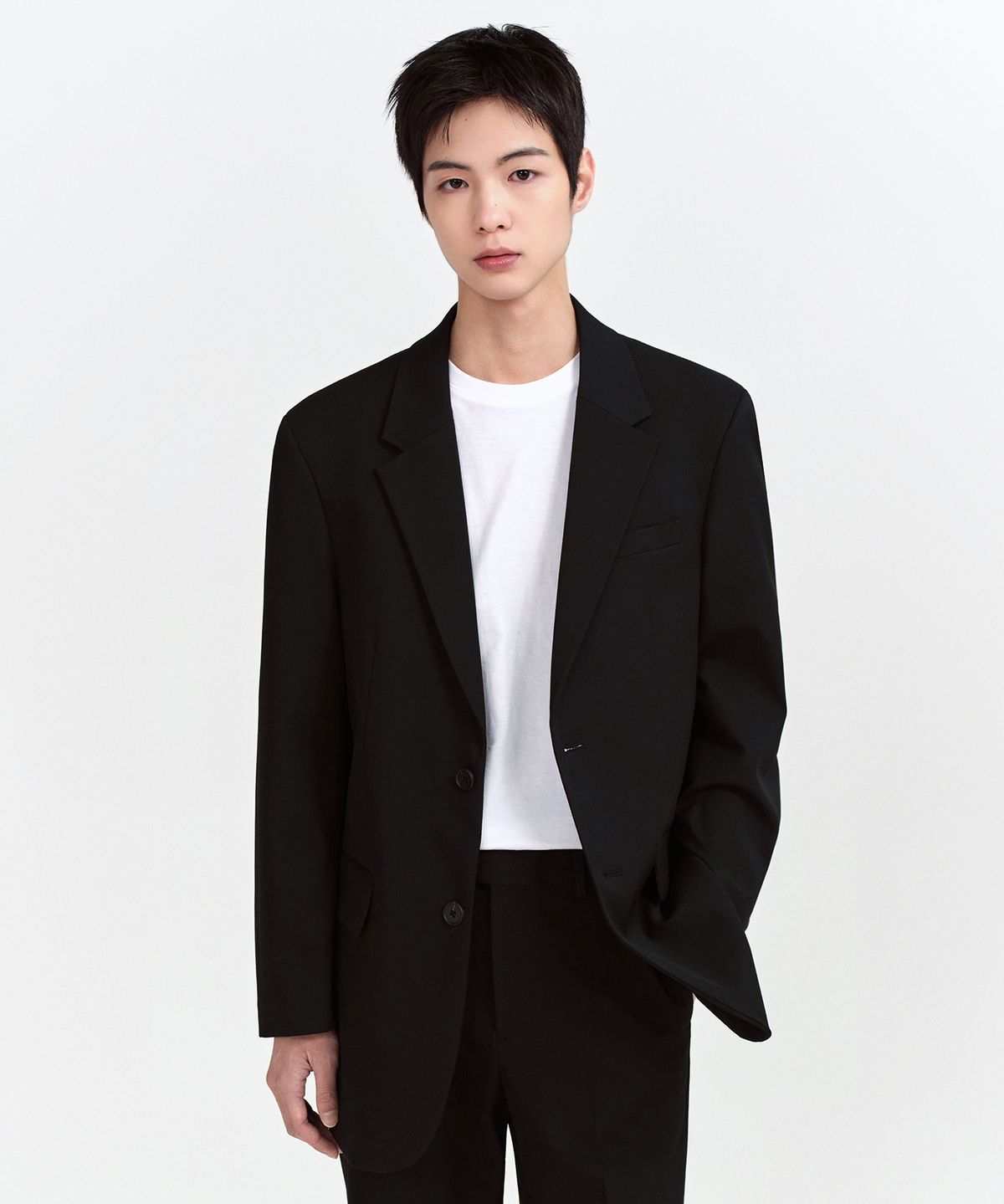 무신사 스탠다드(MUSINSA STANDARD) 오버사이즈 블레이저 [블랙]