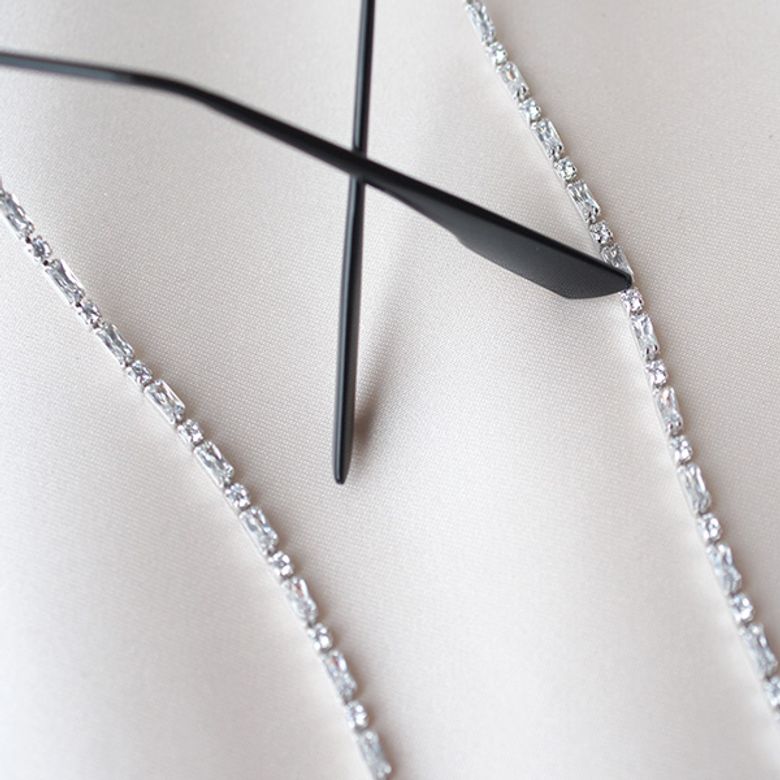 Brilliant cubic setting chain