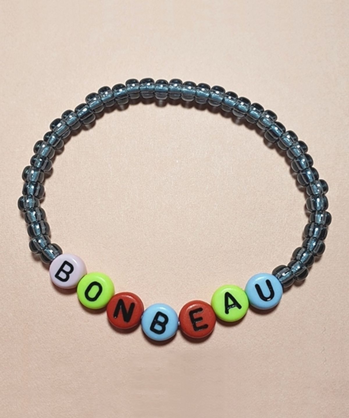 봉보(BONBEAU) Color point initial beads bracelet 이니셜 컬러포인트 비즈팔찌 3color