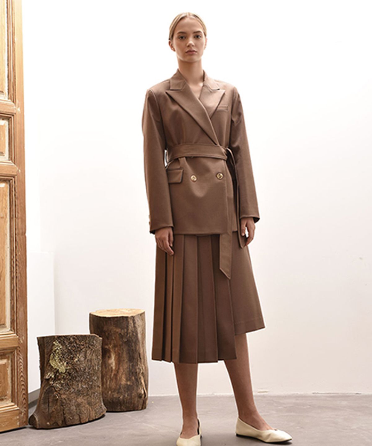 아바몰리(AVA MOLLI) MOLLI UNBALANCE SKIRT (Cocoa)
