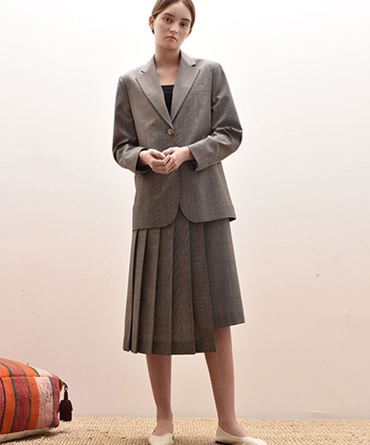 아바몰리(AVA MOLLI) MOLLI UNBALANCE SKIRT (Black check)