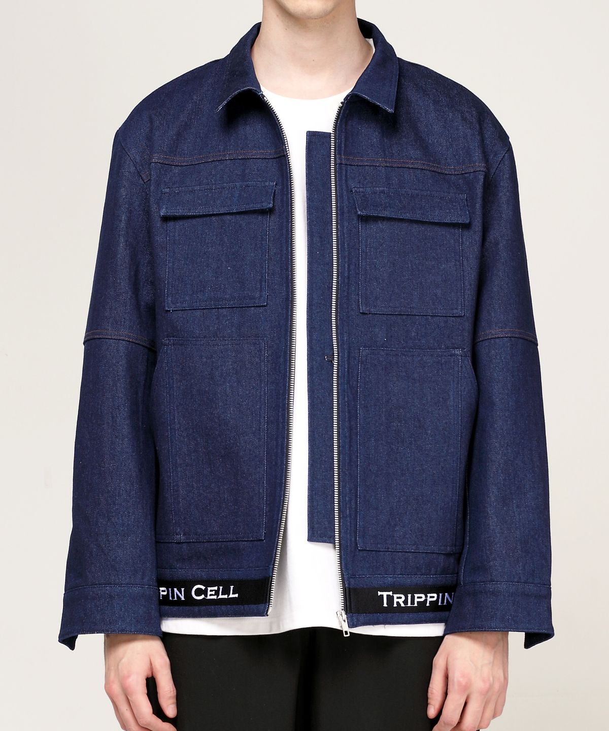 트리핀셀(TRIPPIN CELL) 데님 지퍼 청자켓 트러커 자수포인트 봄가을 Jacket 다크블루