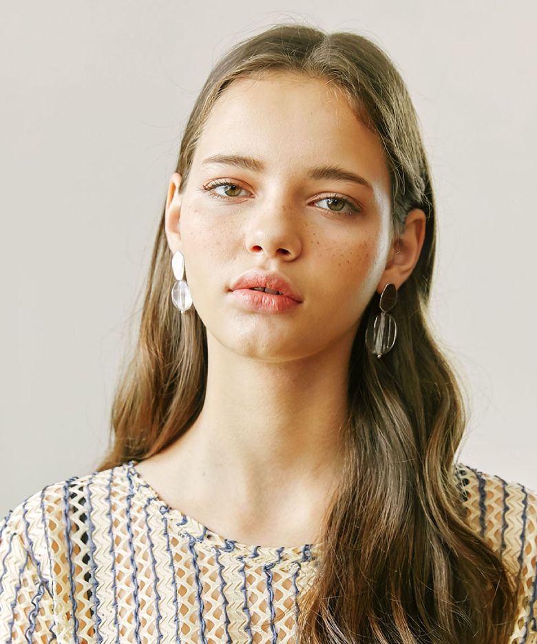 pebble sand unbal earring