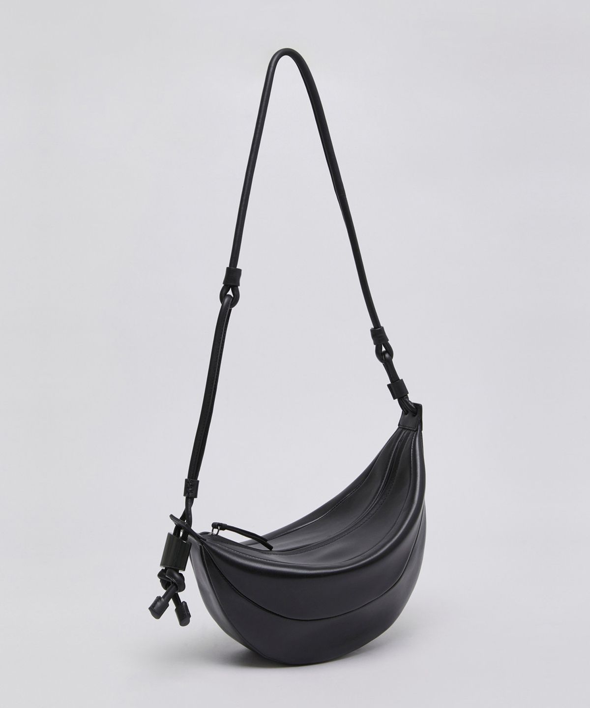 아카이브앱크(ARCHIVEPKE) Fling bag(Deep sleep)_OVBAX25002BLK