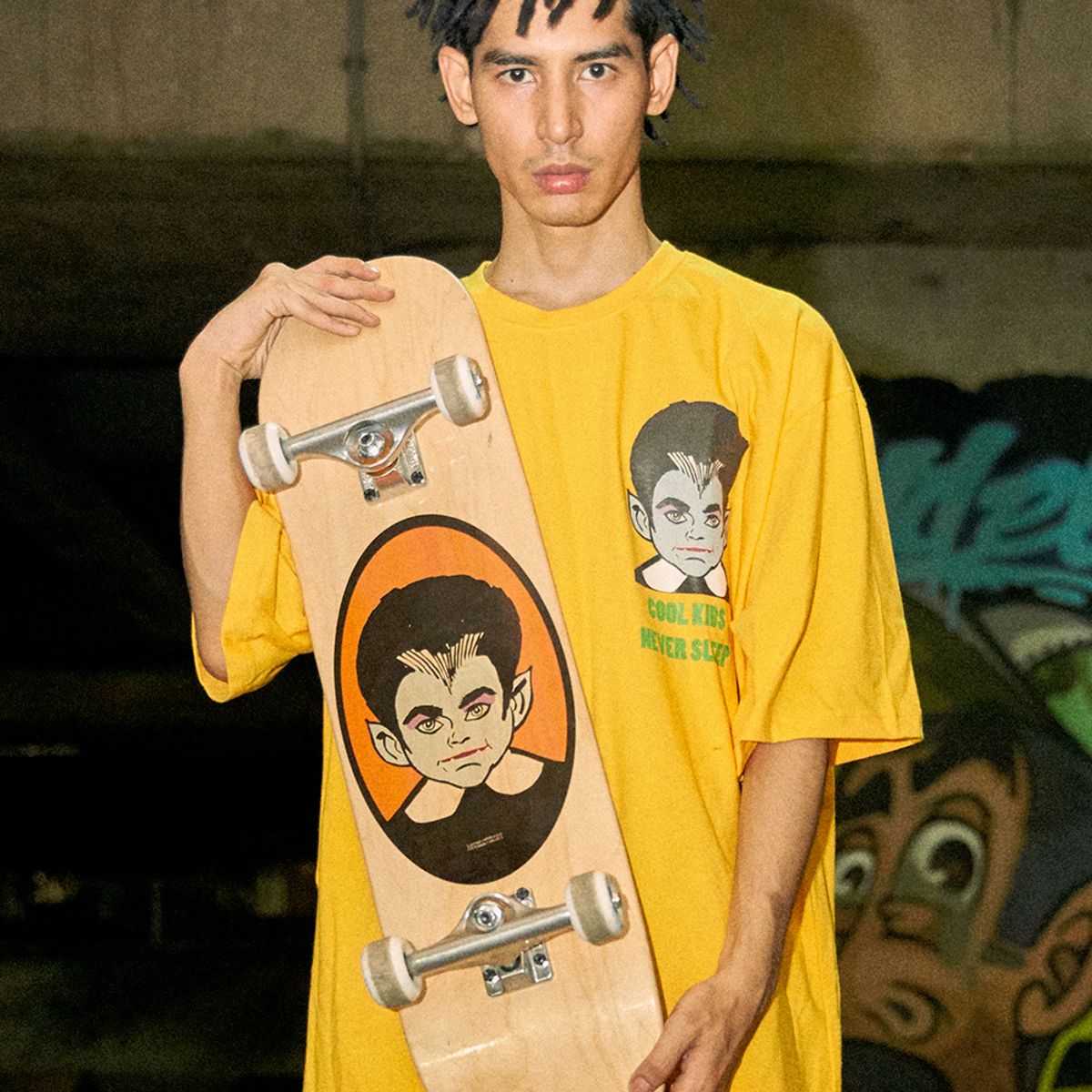 아임낫어휴먼비잉(I AM NOT A HUMAN BEING) Dracula Short Sleeve T-Shirt - ORANGE