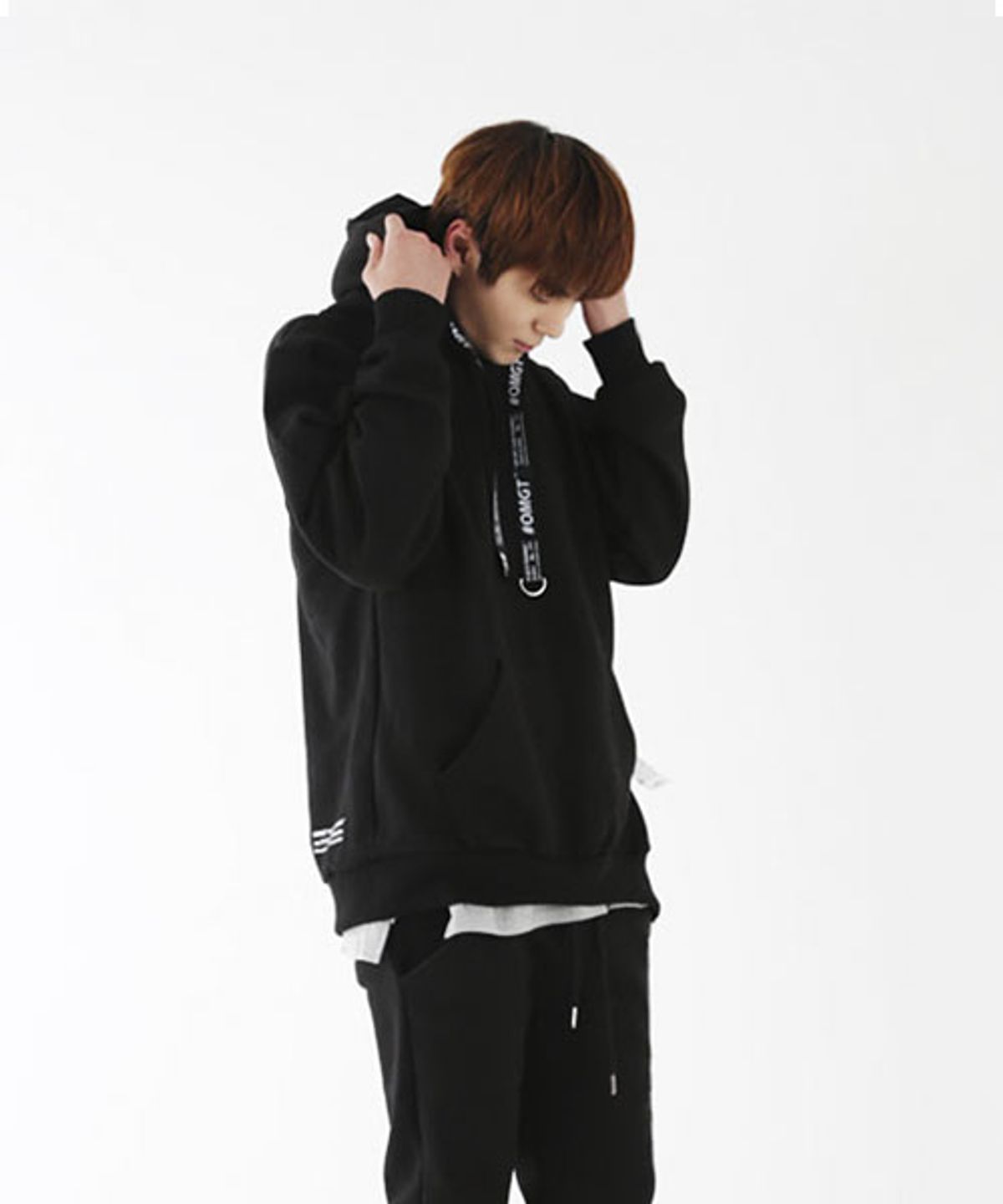오엠지티(OMGT) EASY String Hoodie Black ver.1