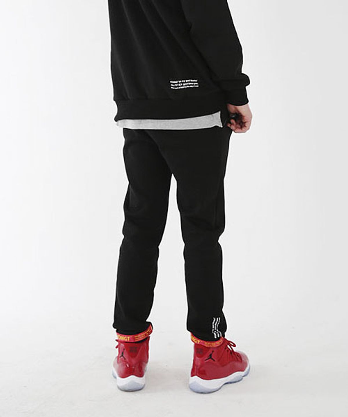 오엠지티(OMGT) EASY String Pants Black