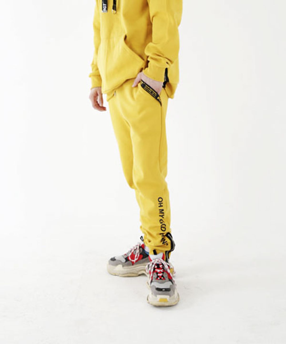 오엠지티(OMGT) God Thanks Zipup Pants Yellow
