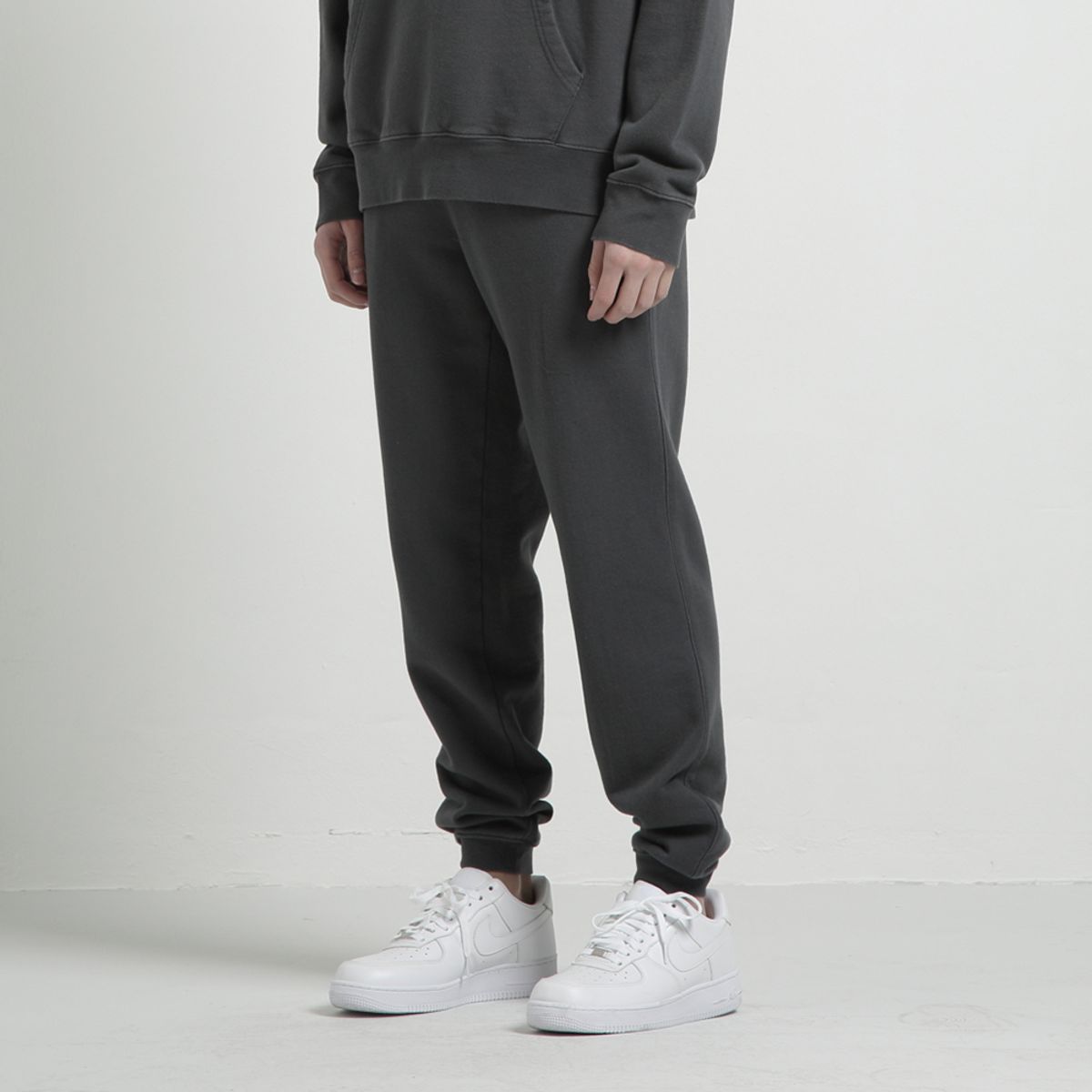 호웨어(HOWEAR) 20SS JOGGER - DUSTY GREY