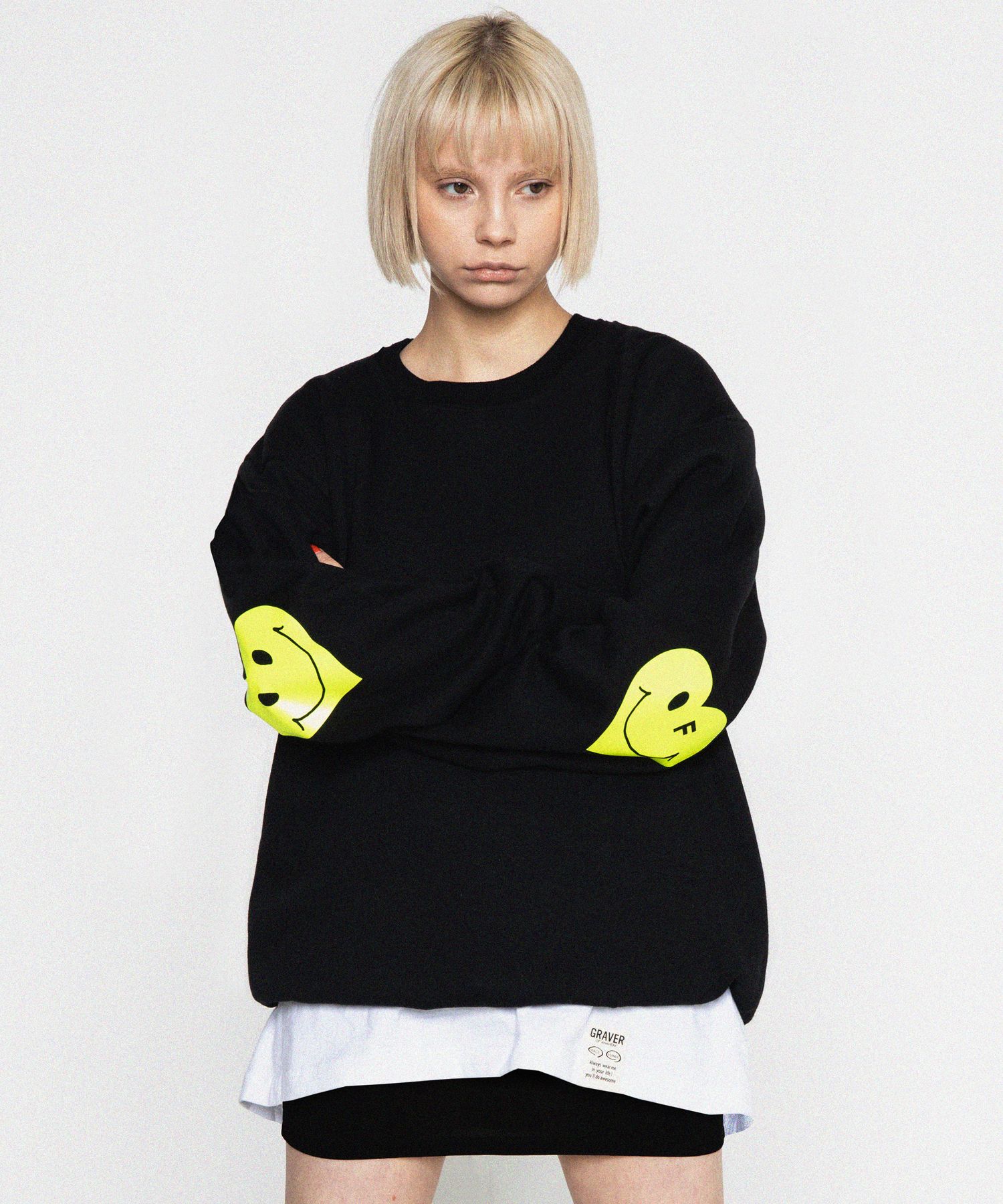 [GRAVER]★ELBOW AMERICAN FLAG SMILE HEART SWEATSHIRT Designer fashion, Seoul-fully created | W Concept