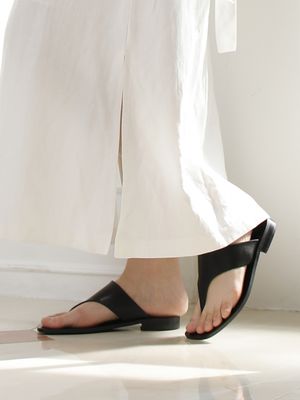 BKS2002 T FLIPFLOP SANDAL BLACK