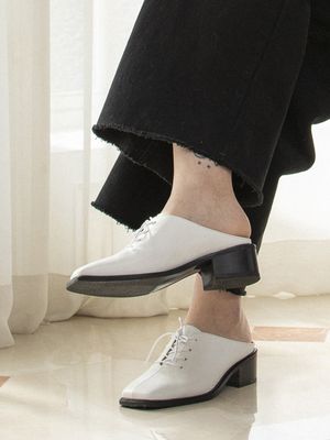 BKP20201 WIKI BLOAFER WHITE