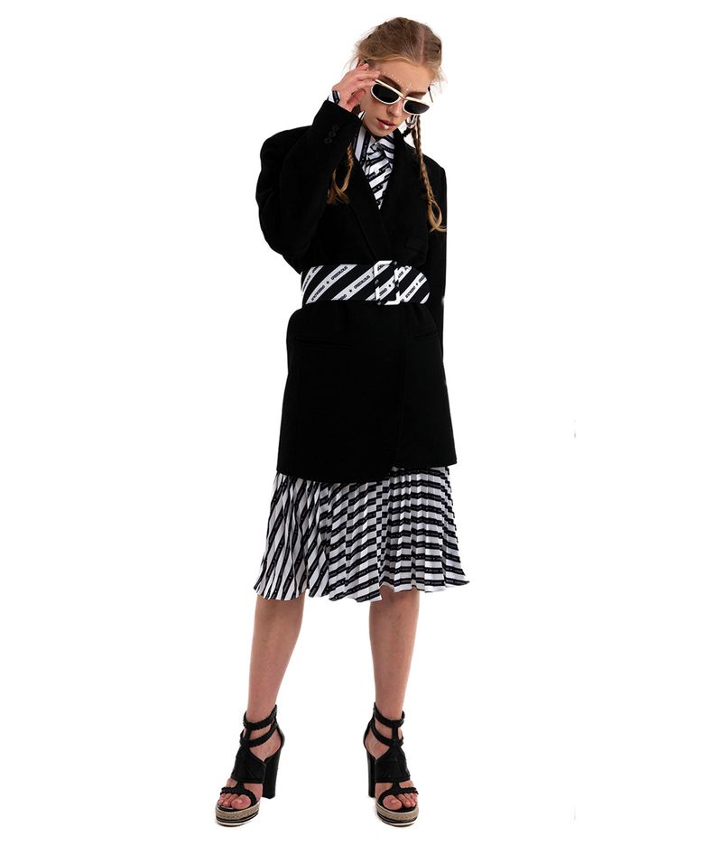 블랙 테일러드 벨트 재킷