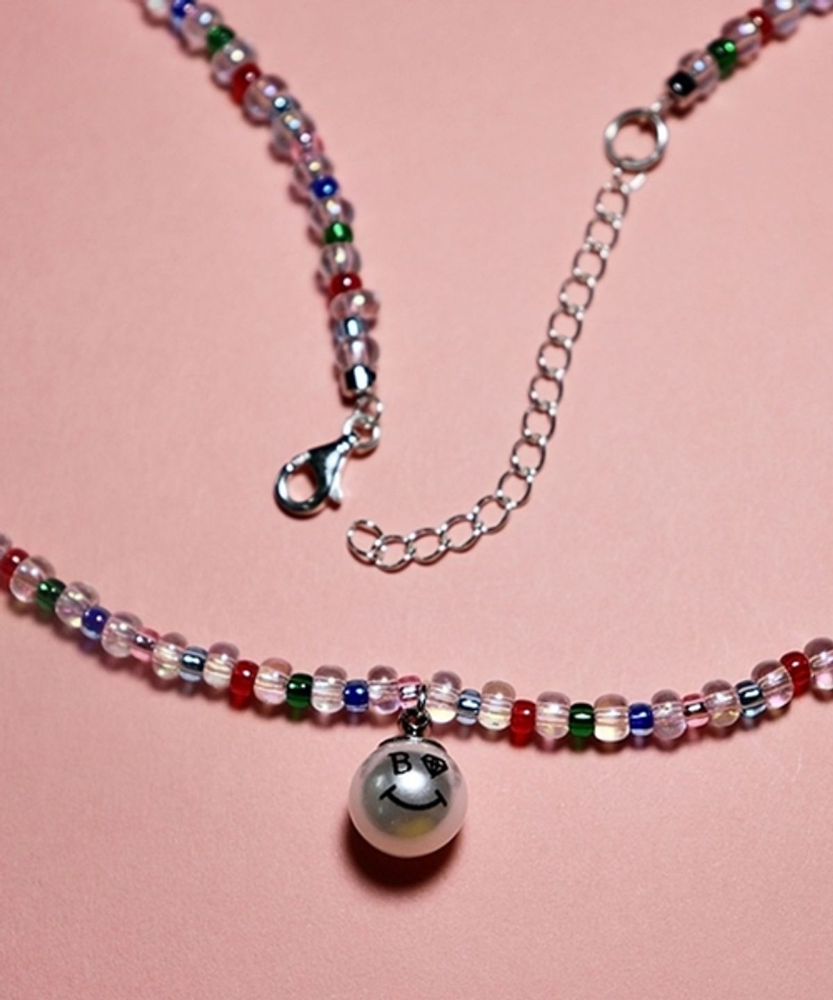봉보(BONBEAU) Smile pearl pendant beads necklace 스마일 진주팬던트 비즈목걸이