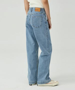 페이트로 7601 세미와이드핏 라이트인디고 데님팬츠